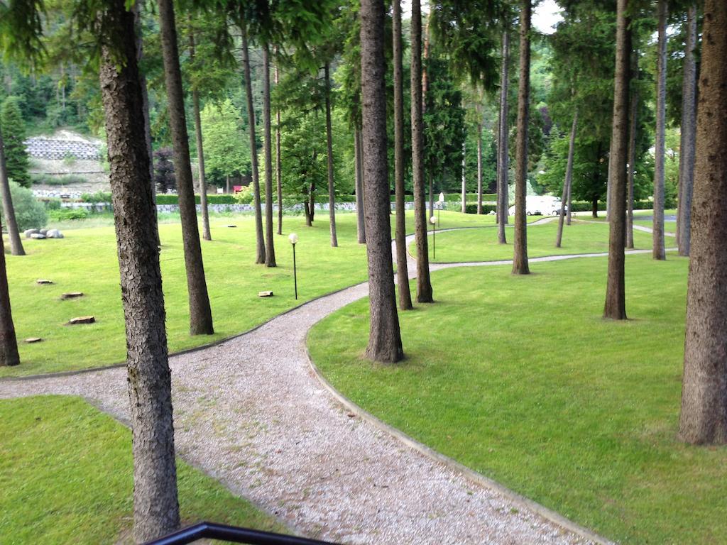 Residenza Finestra Sul Parco Διαμέρισμα Comano Terme Εξωτερικό φωτογραφία